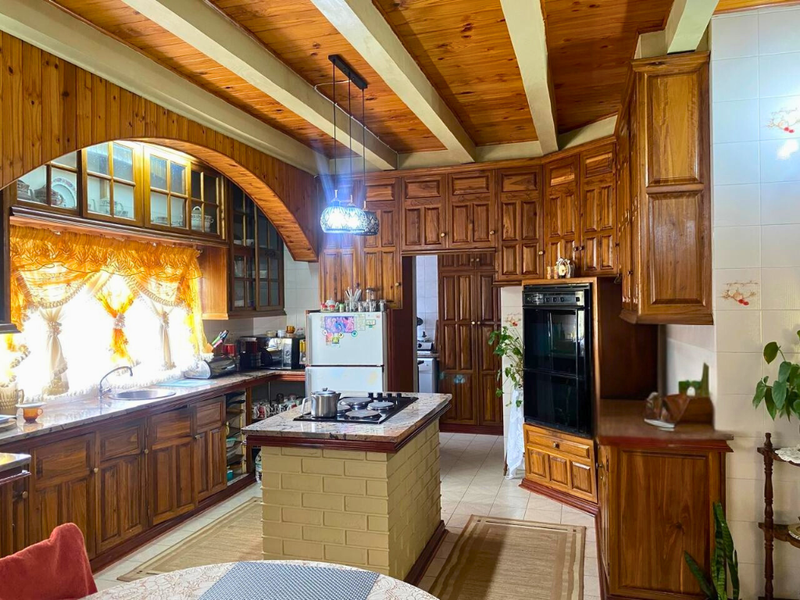 A Timeless 3 Bedroom Residence in Raisethorpe, Character, Warmth and Enduring Appeal!! - Photo 2