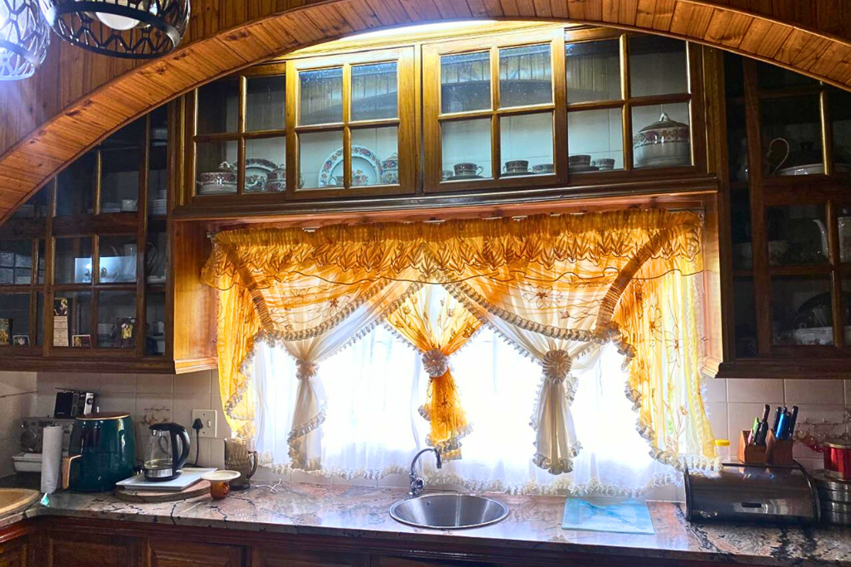 A Timeless 3 Bedroom Residence in Raisethorpe, Character, Warmth and Enduring Appeal!! - Photo 3