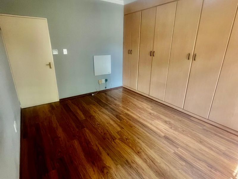 Two Bedroom Ground Floor Apartment for Rent in Sunninghill, Sandton - Photo 9