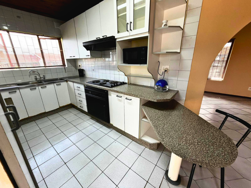 Three bedroom home in Orients Heights, Where New Beginnings Take Shape!!! - Photo 6