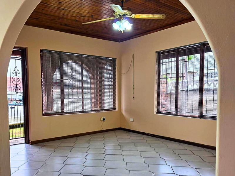 Three bedroom home in Orients Heights, Where New Beginnings Take Shape!!! - Photo 2