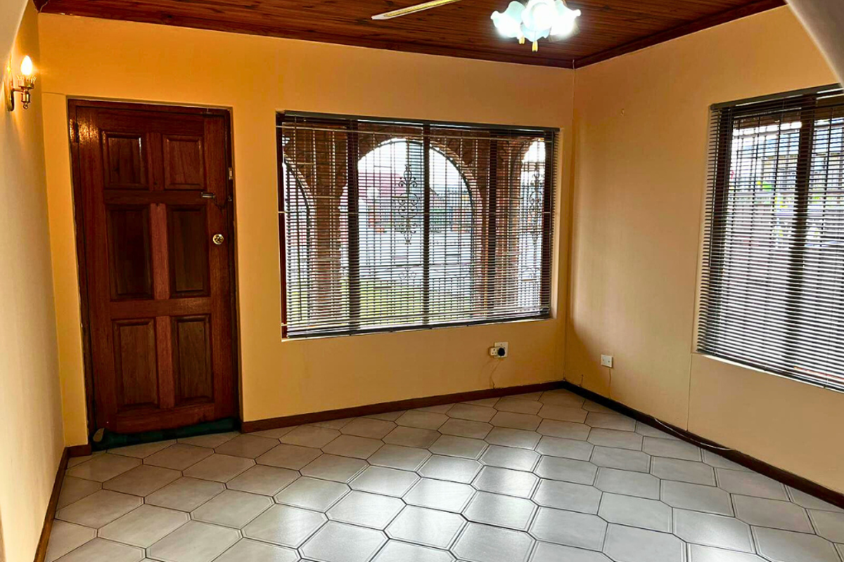 Three bedroom home in Orients Heights, Where New Beginnings Take Shape!!! - Photo 5