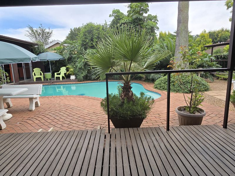 A Signature 12 Bedroom Hospitality Estate in the Heart of Hayfields!!! - Photo 1