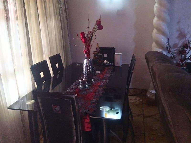 Three Bedroom Home in Bombay Heights for Easy Everyday Living!!! - Photo 7