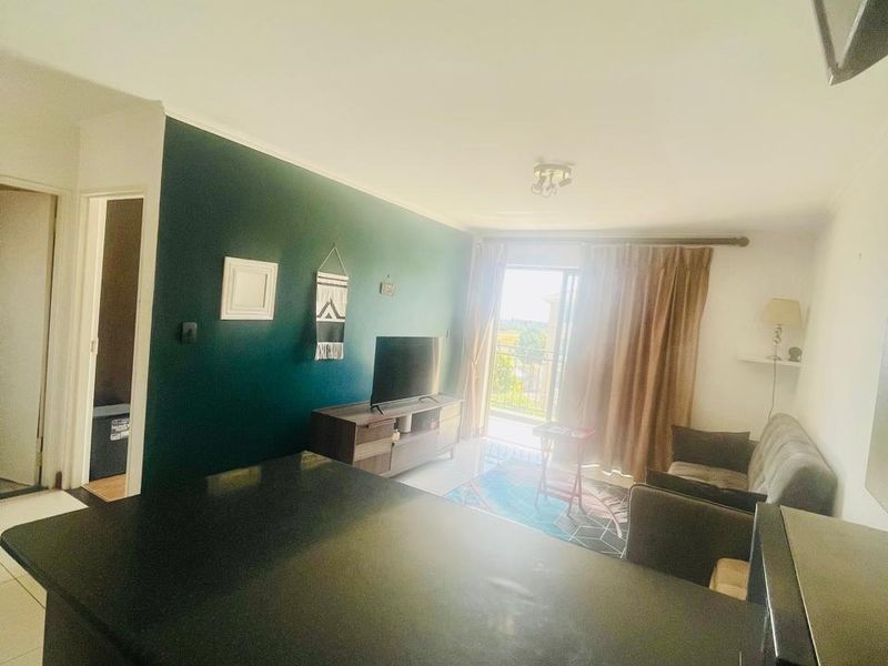 One bedroom top floor apartment for rent in Carlswald, Midrand - Photo 8