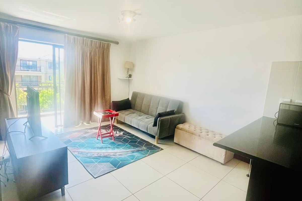 One bedroom top floor apartment for rent in Carlswald, Midrand - Photo 4