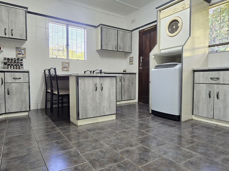 An Address of Scale, Privacy and Possibility in the heart of Lincoln Meade!!! - Photo 6