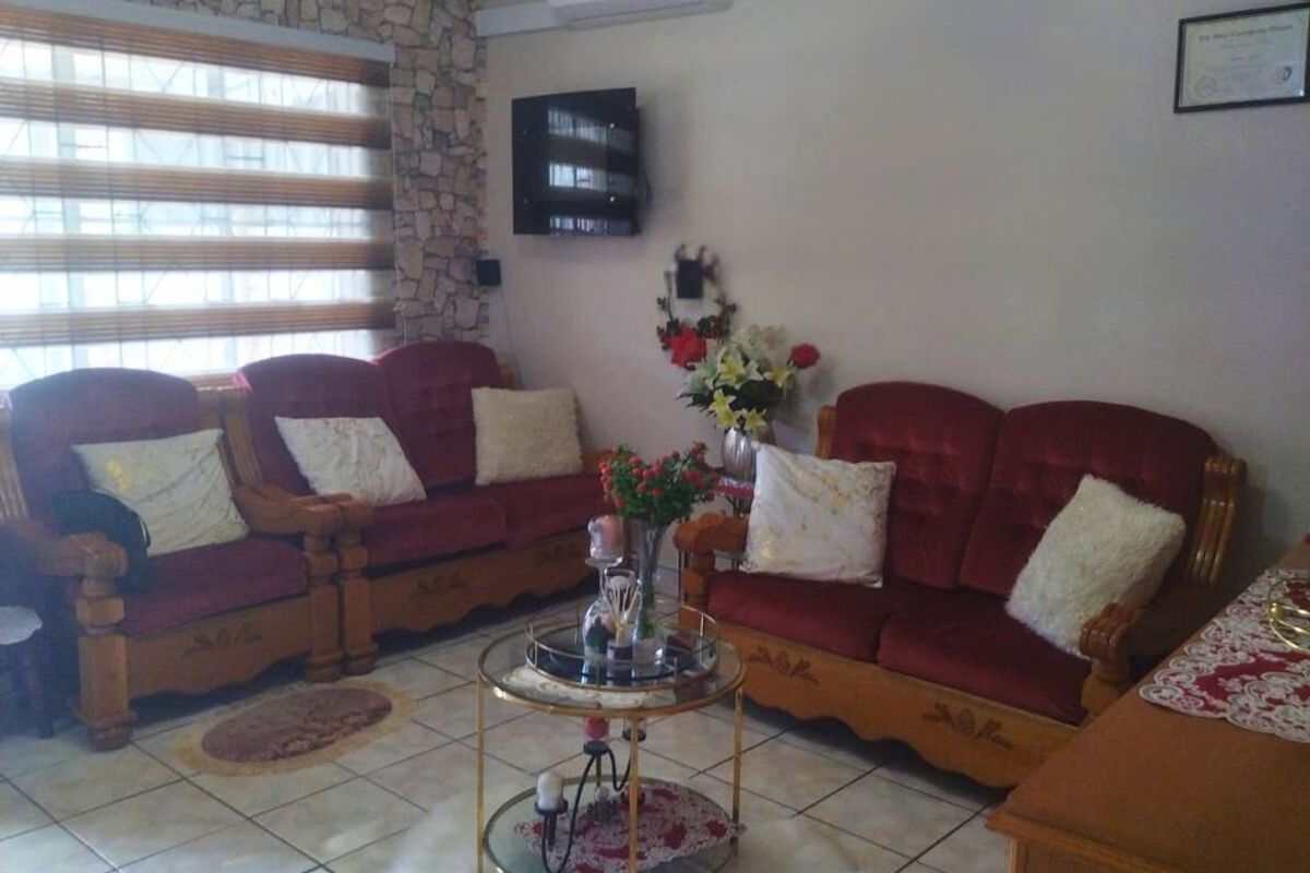 Begin Your Homeownership Journey with This 3 Bedroom Home in Bombay Heights!!! - Photo 3