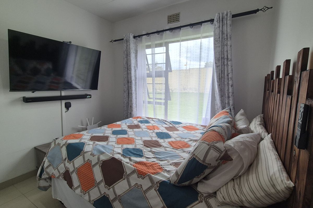 A Refined Studio with Lifestyle Appeal in Parkrand!!! - Photo 4