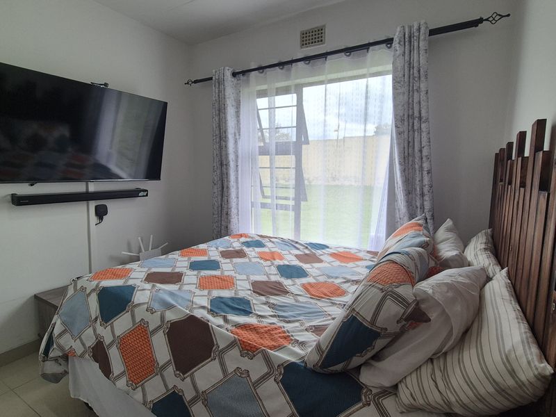 A Refined Studio with Lifestyle Appeal in Parkrand!!! - Photo 4