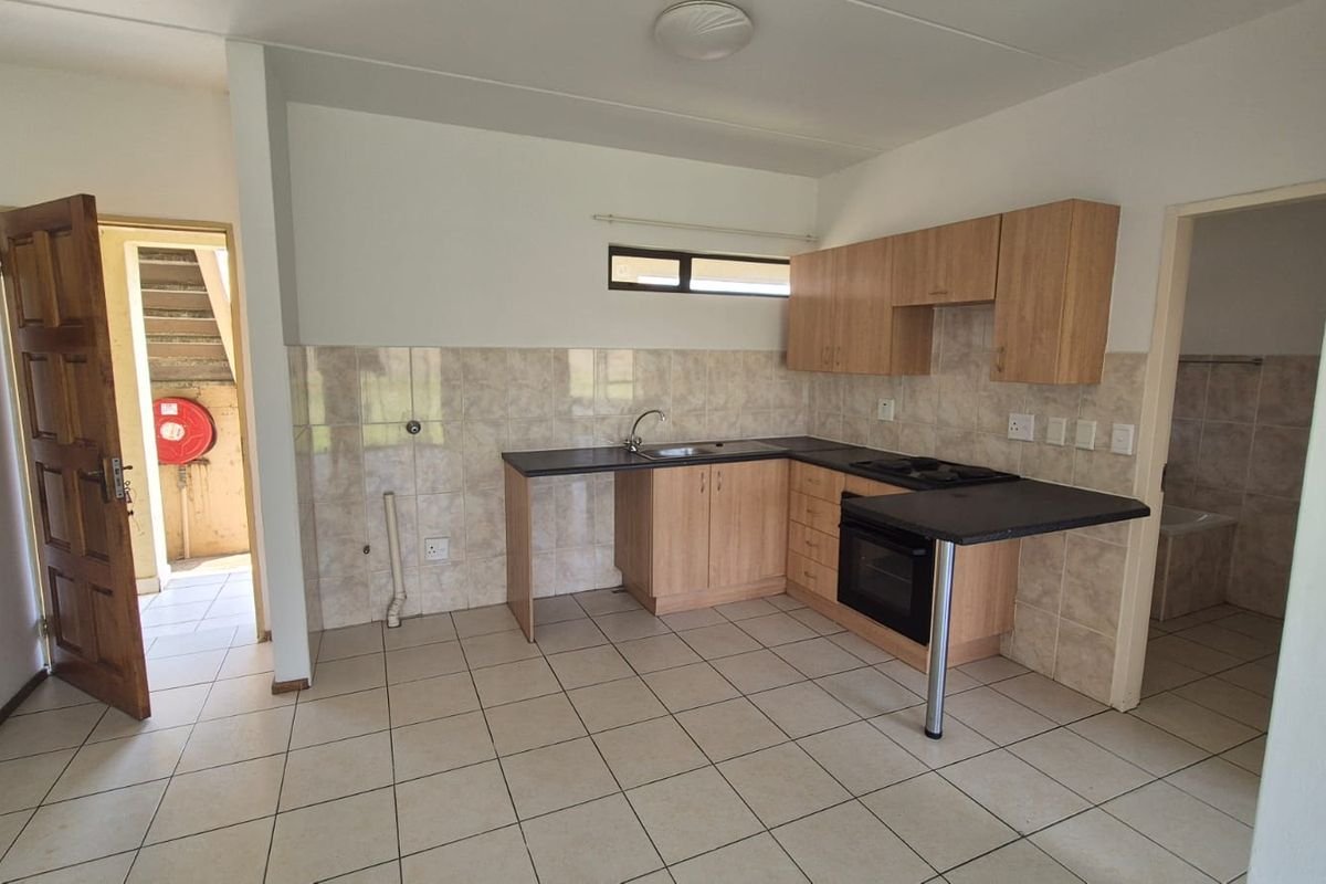 A Refined Studio with Lifestyle Appeal in Parkrand!!! - Photo 2