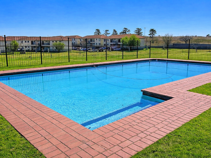 A Refined Studio with Lifestyle Appeal in Parkrand!!! - Photo 8