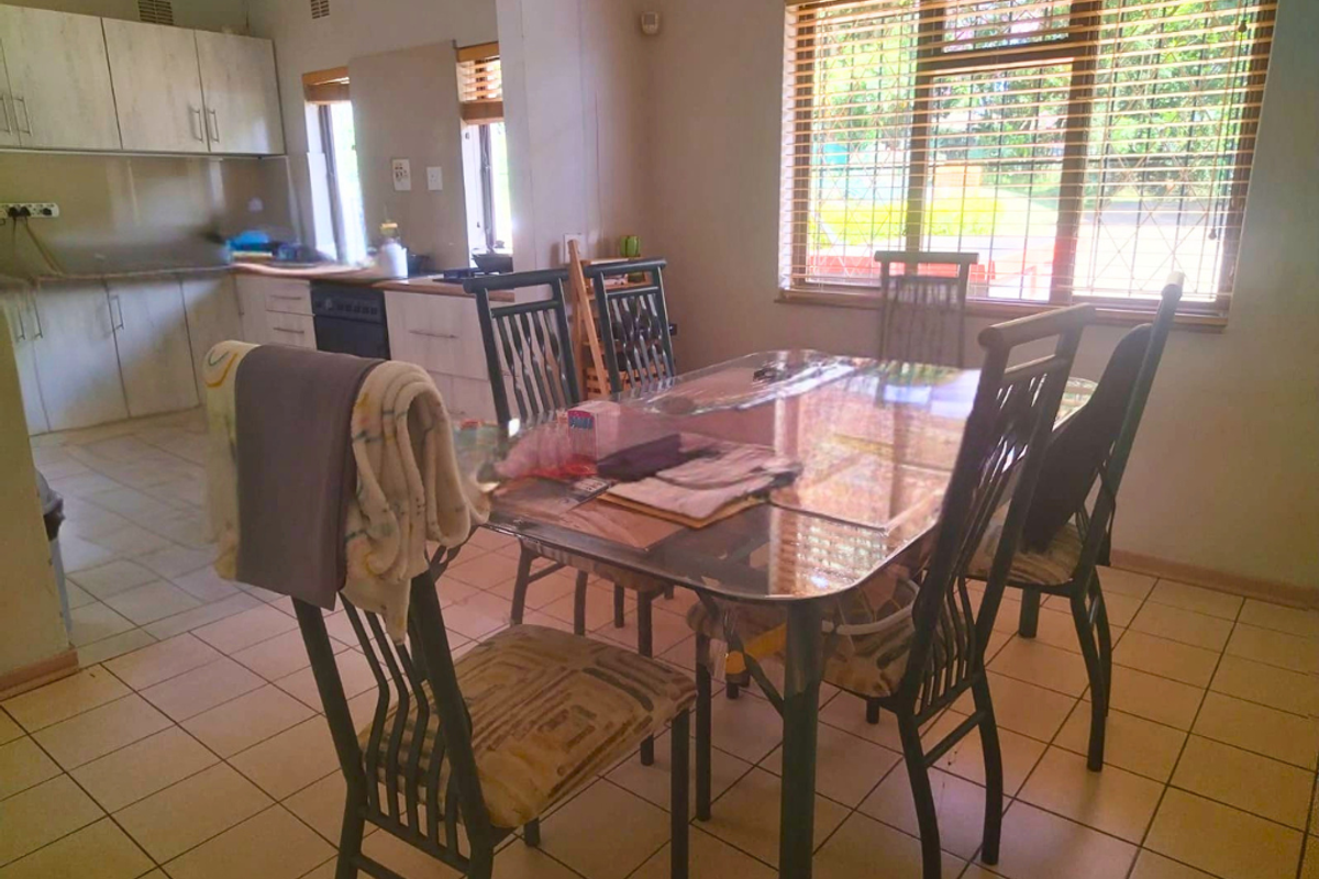 Space, Privacy & Effortless Living in a Leafy Setting, in Richmond!!! - Photo 4