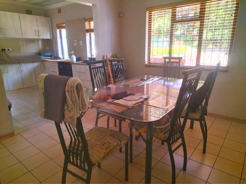 Space, Privacy & Effortless Living in a Leafy Setting, in Richmond!!! - Photo 4