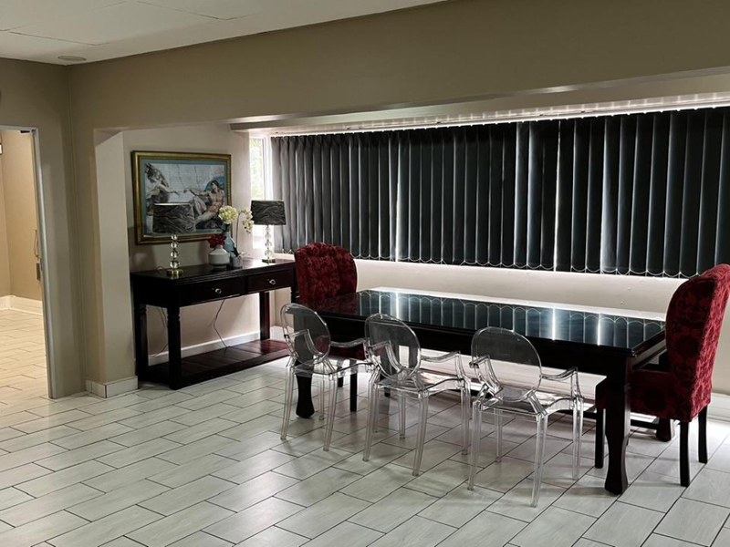 A VERSATILE TWO BEDROOM DESIGNED FOR MODERN LIVING OR BUSINESS - CHASEDENE!!! - Photo 2