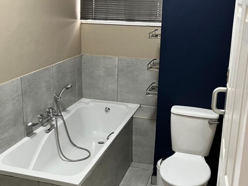 A VERSATILE TWO BEDROOM DESIGNED FOR MODERN LIVING OR BUSINESS - CHASEDENE!!! - Photo 9