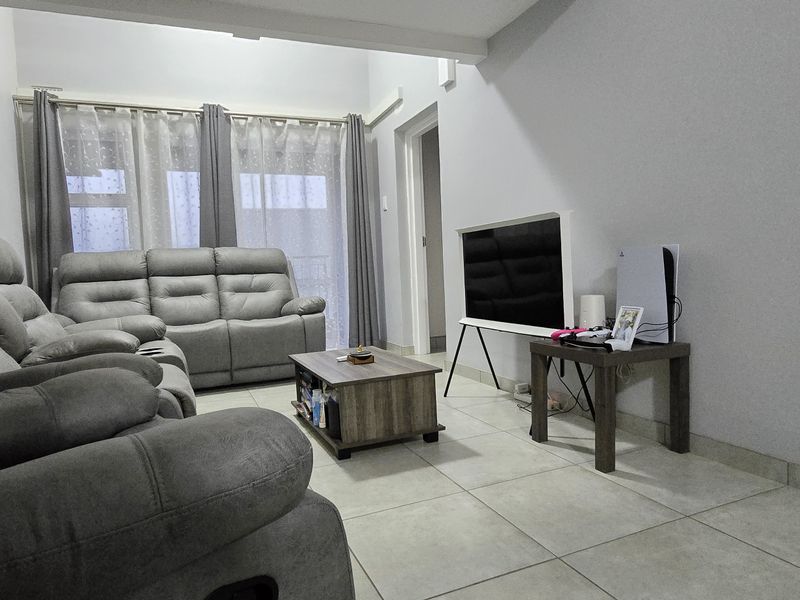 Two Bedroom Haven in Chase Valley, Pietermaritzburg – Secure, Stylish, Well Positioned!!! - Photo 5