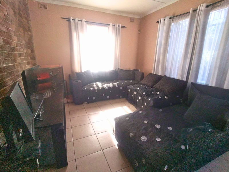 Dual Living Home in the Heart of Northdale!!! - Photo 8