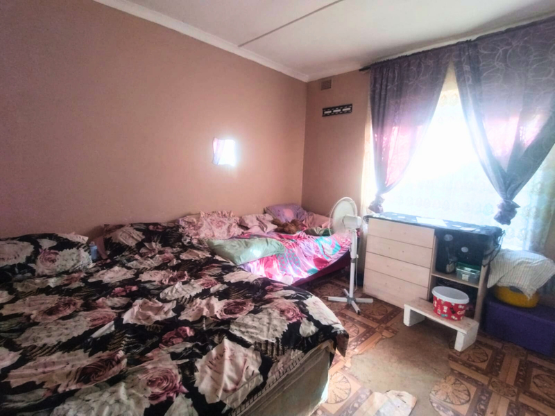 Dual Living Home in the Heart of Northdale!!! - Photo 4