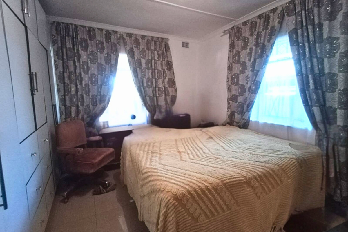 Dual Living Home in the Heart of Northdale!!! - Photo 3