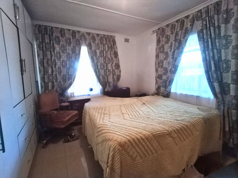 Dual Living Home in the Heart of Northdale!!! - Photo 3