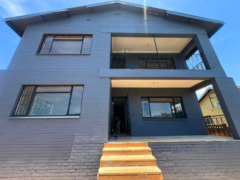 Nine Bedroom Apartment, High Yield Multi Unit Investment with Proven Appeal!!! - Photo 4