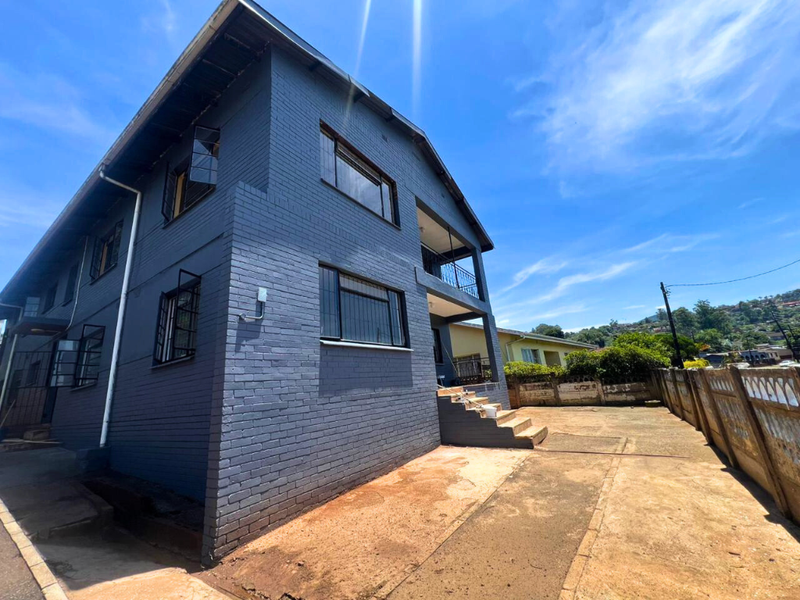 Nine Bedroom Apartment, High Yield Multi Unit Investment with Proven Appeal!!! - Photo 3