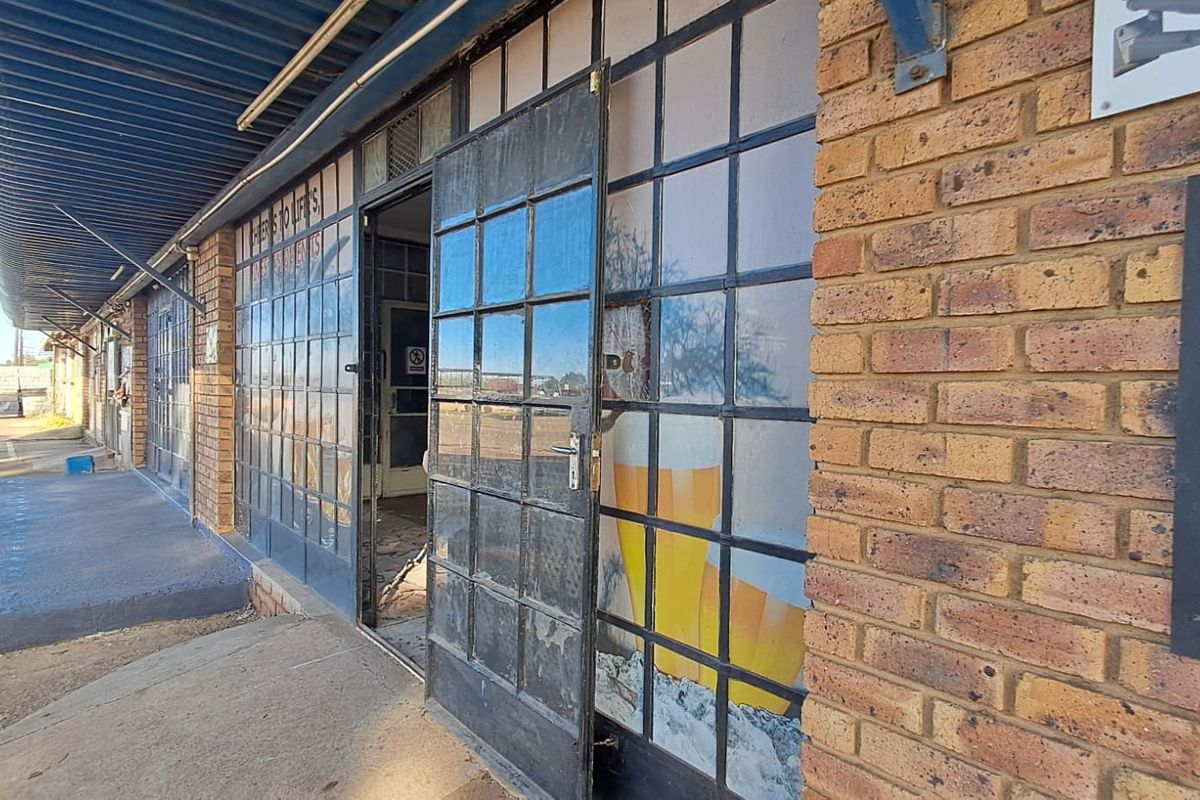 For Sale Tenanted investment in Eloff, Delmas area. - Photo 2
