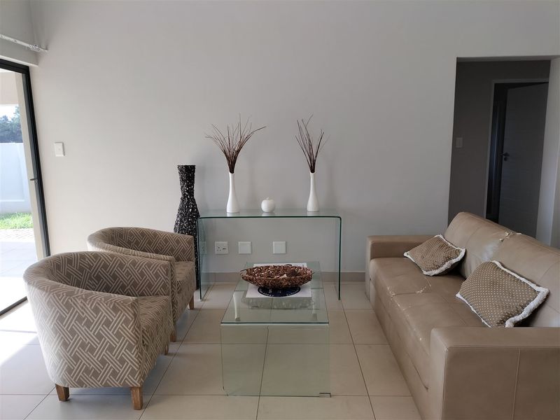 New development,3 bedroom house at Du Vin Estate, Raslouw!!! - Photo 4