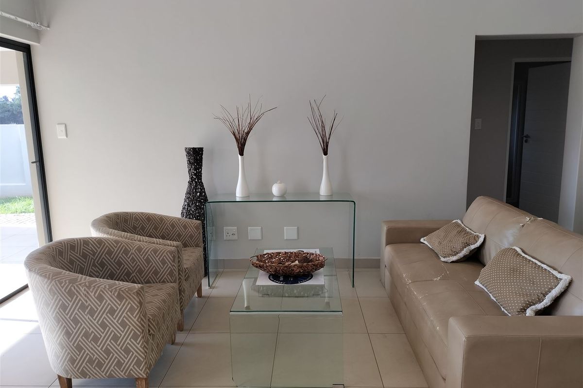 New development,3 bedroom house at Du Vin Estate, Raslouw!!! - Photo 4