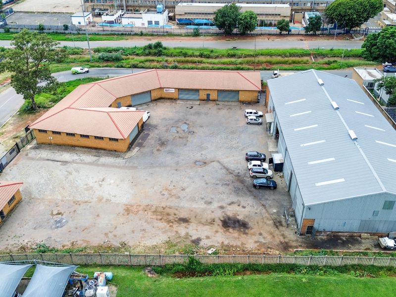400m2 Warehouse TO LET in Clayville - Industrial 2 - Photo 8
