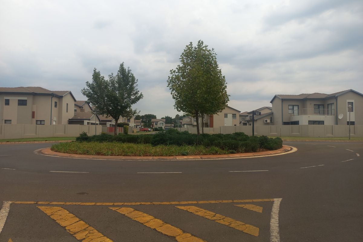 Vacant land in Du Vin estate - Photo 3