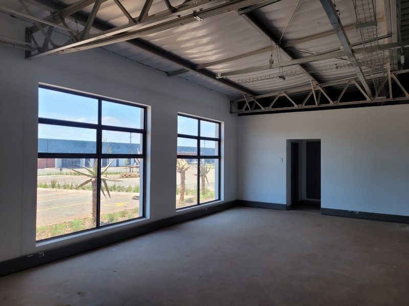 1599m2 Warehouse, Olivewood HUB - Photo 9