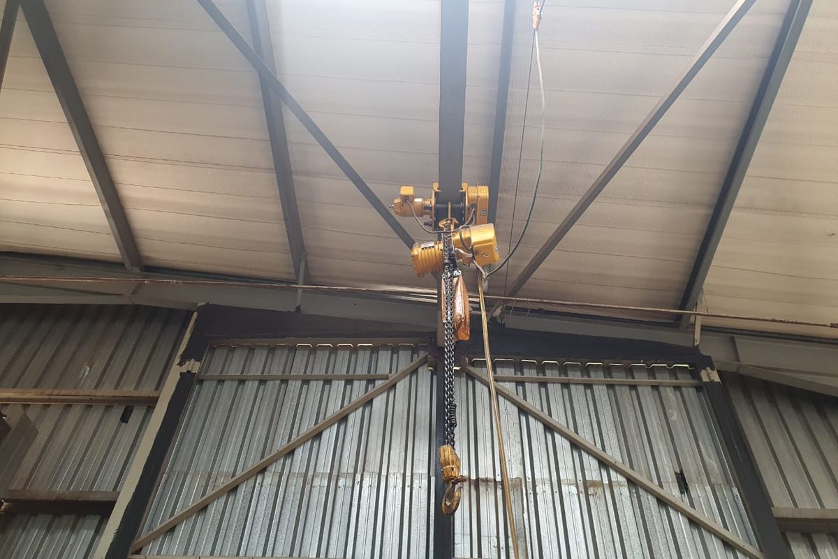 800m2 Warehouse TO LET near Olifantsfontein - Photo 4