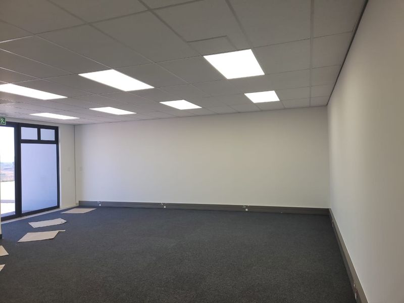1328m2 Warehouse TO LET in Twenty One Industrial - Photo 7