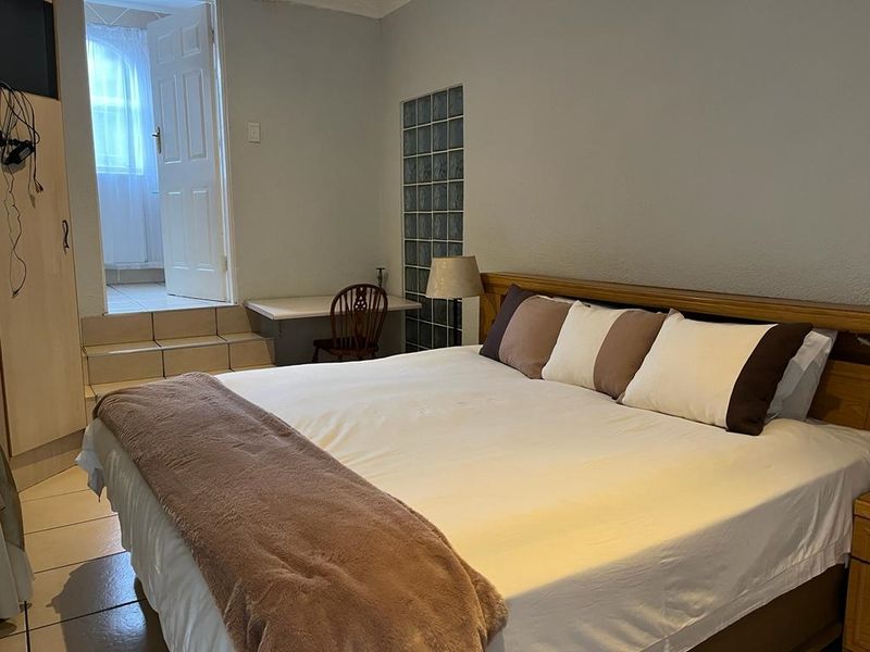 Enormous Home For Sale - Photo 8