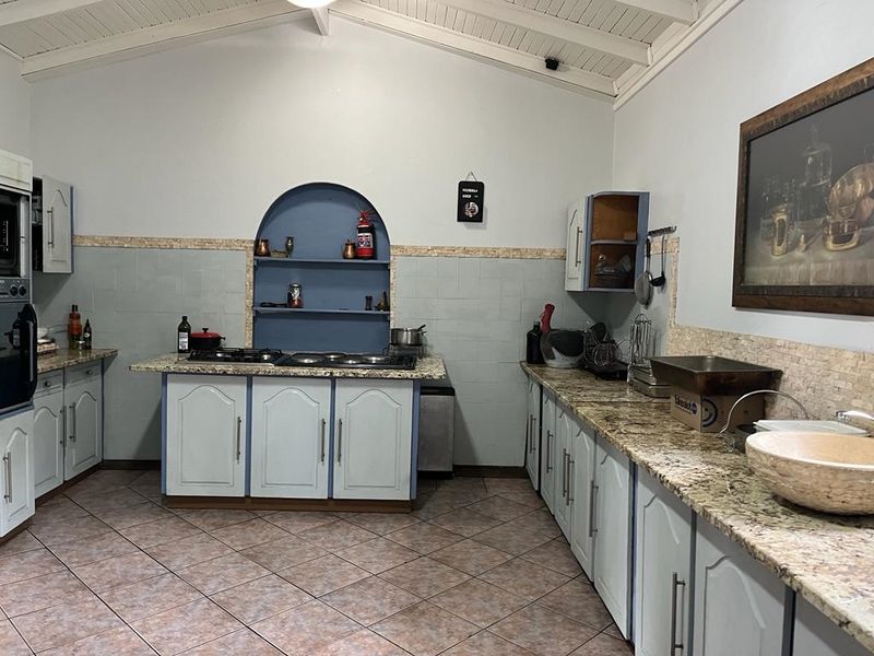 Enormous Home For Sale - Photo 3