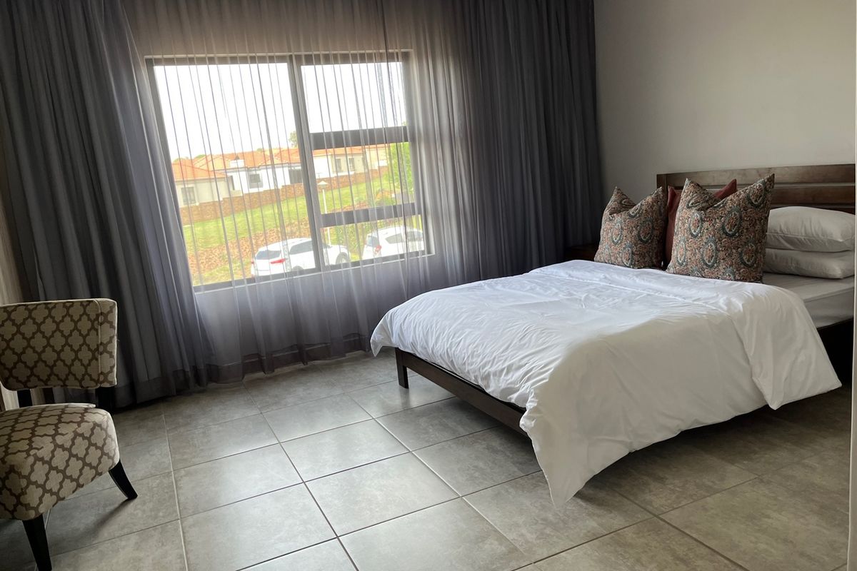 Modern Development in Secure Estate - Photo 4