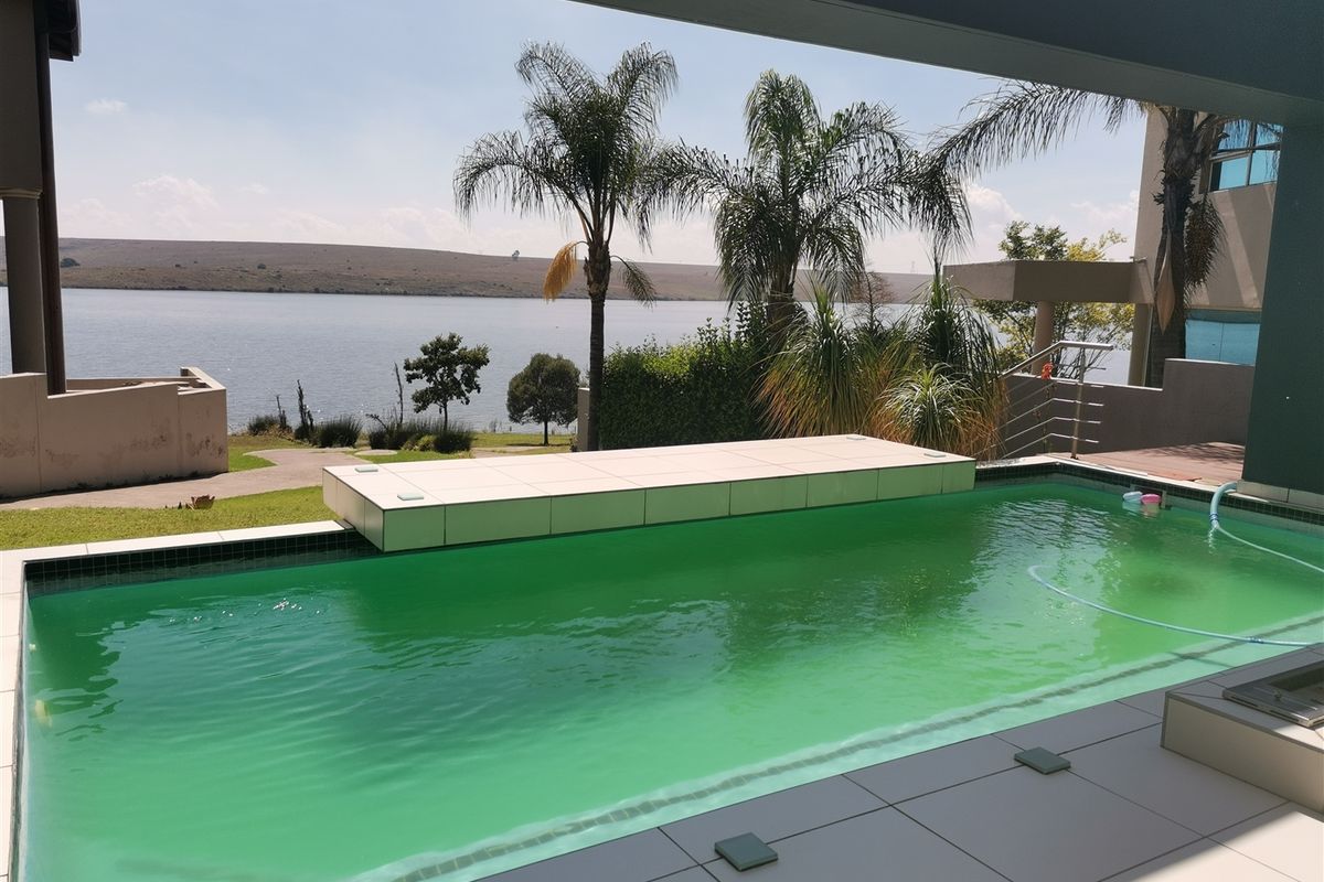 Top Billing Worthy with Views of the Water - Photo 3