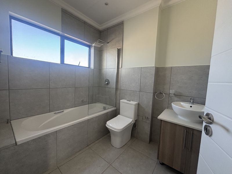 Sunset Boulevard - New Look - Photo 9