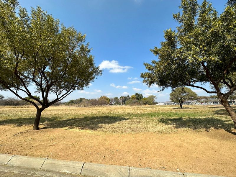 Prime Development Opportunity – 7,258 Hectares with Huge Potential - Photo 3