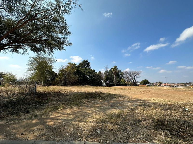 Prime Development Opportunity – 7,258 Hectares with Huge Potential - Photo 6