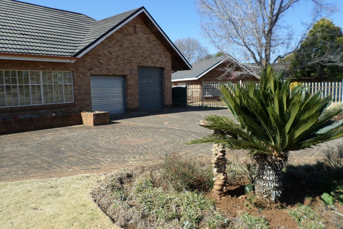 Bigger is Better! - Photo 2