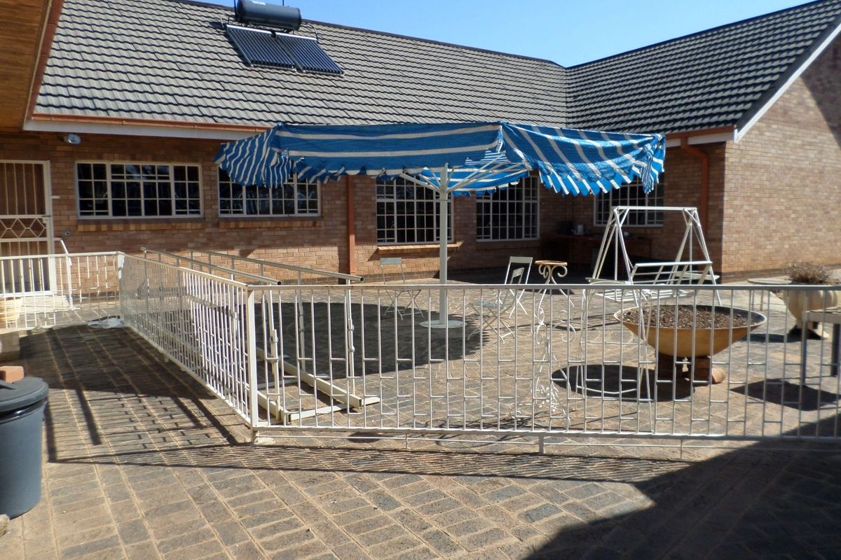 Bigger is Better! - Photo 3