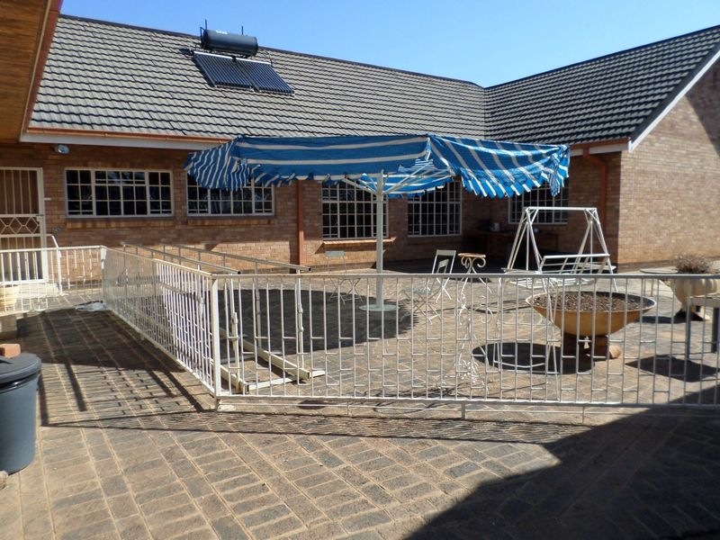 Bigger is Better! - Photo 3