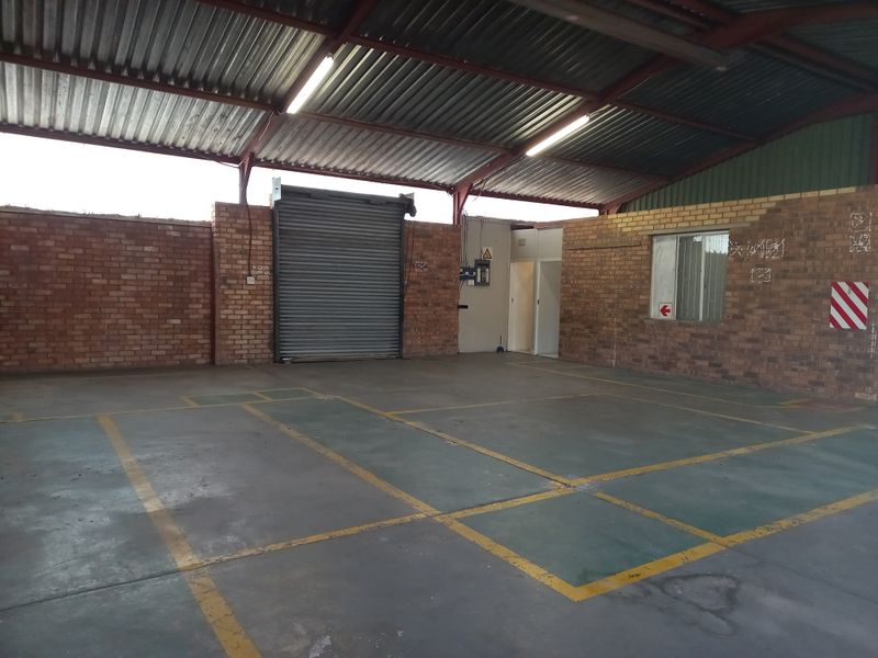 Frontage Warehouse Ready for Business - Photo 8