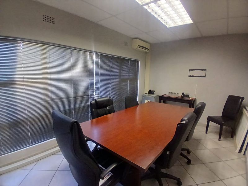 Smart, Sophisticated & Business Ready - Photo 10