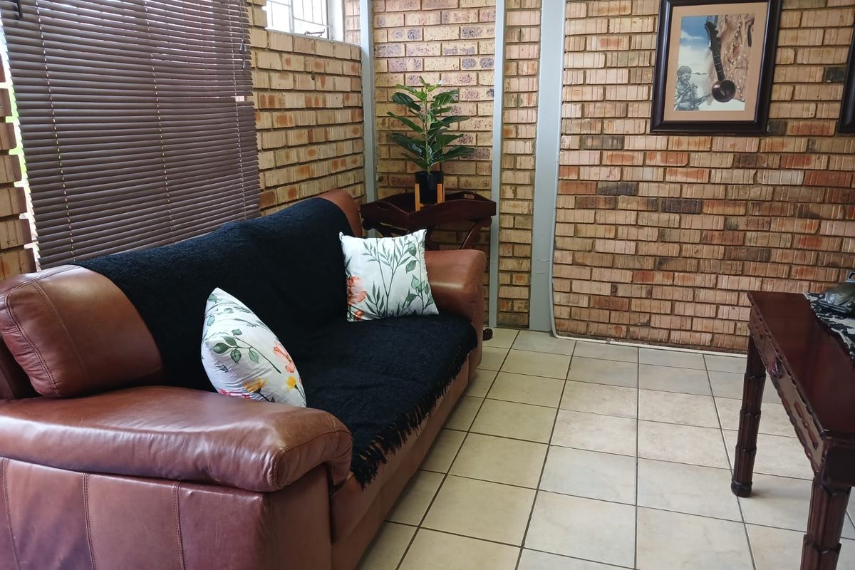 Ideal workshop and office Space - Photo 4