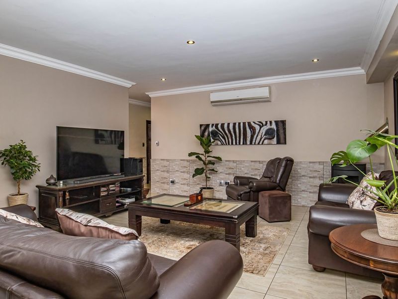 Executive Waterfront home with Two granny flats for sale - Photo 9