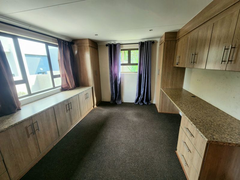 Single storey waterfront house to RENT in Sable Hills - Photo 6